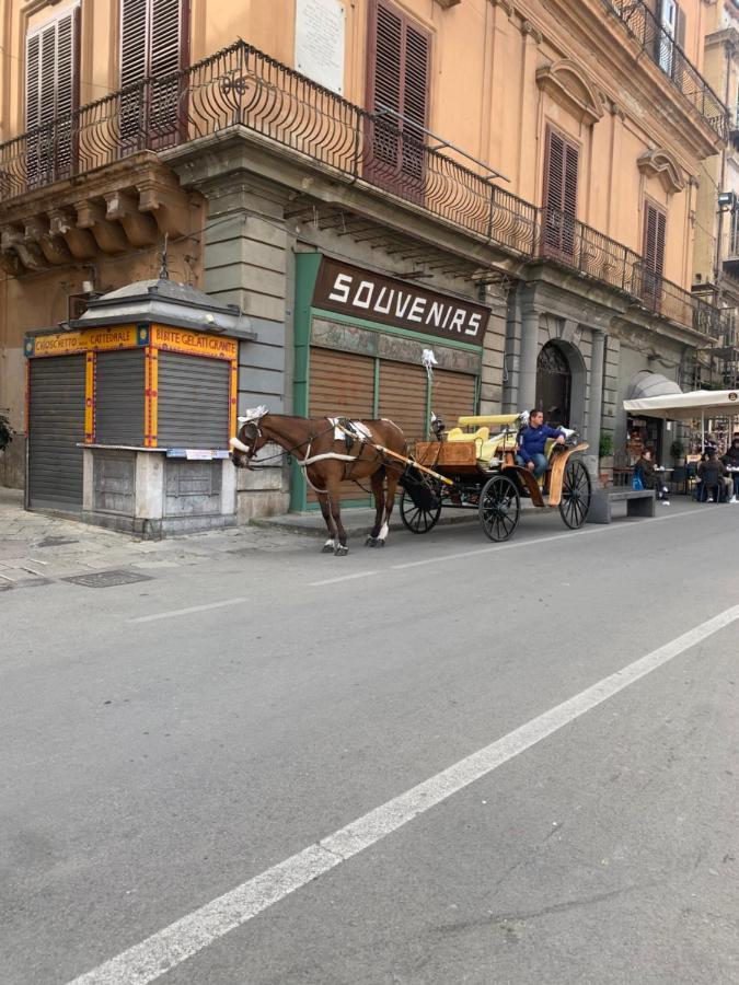 Suite Alla Cattedrale Palermo Exterior photo